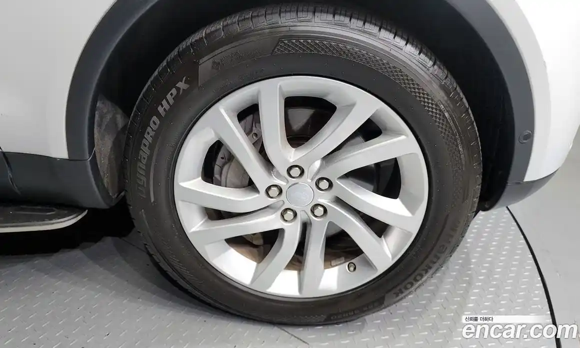 Land Rover Discovery 2019 3.0 гидро в Москве № 166175, фото 5