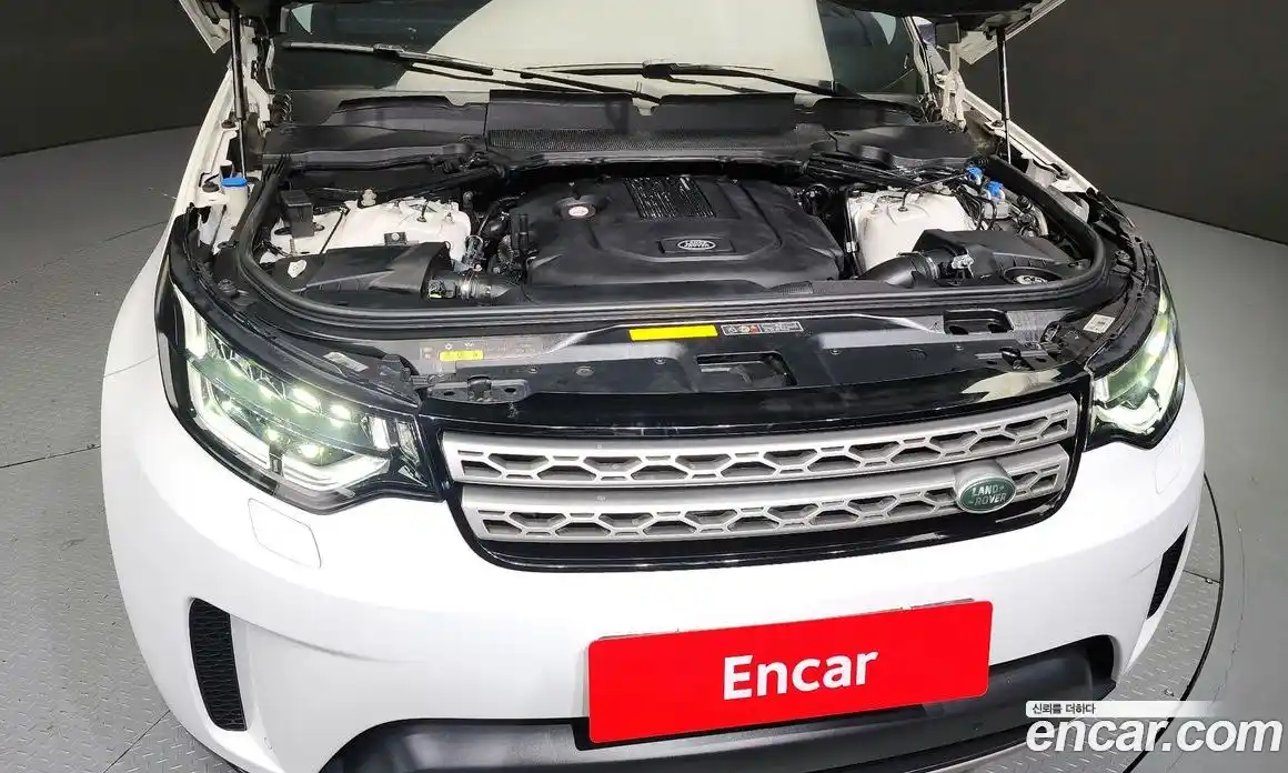Land Rover Discovery 2019 3.0 гидро в Москве № 166175, фото 6