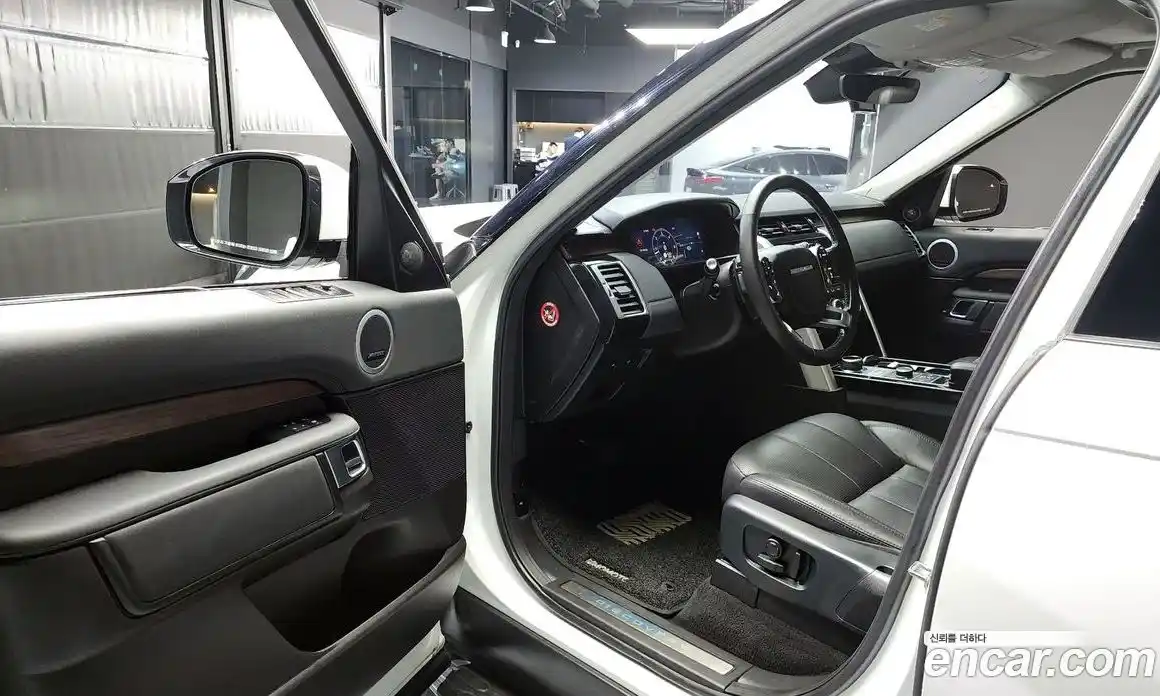 Land Rover Discovery 2019 3.0 гидро в Москве № 166175, фото 10