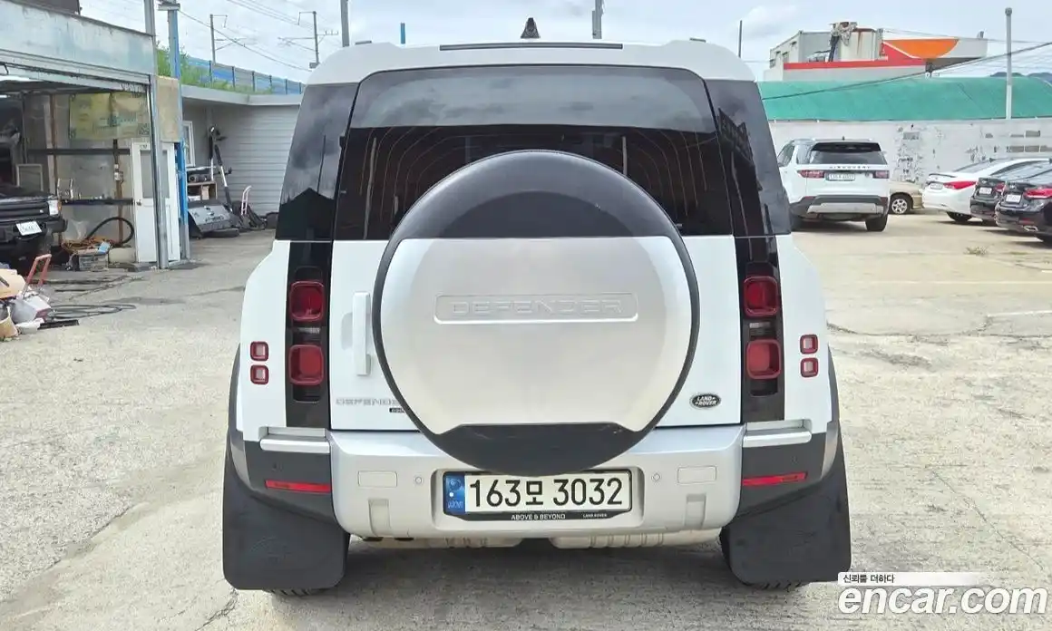 Land Rover Defender 2021 3.0 гидро в Москве № 166356, фото 4