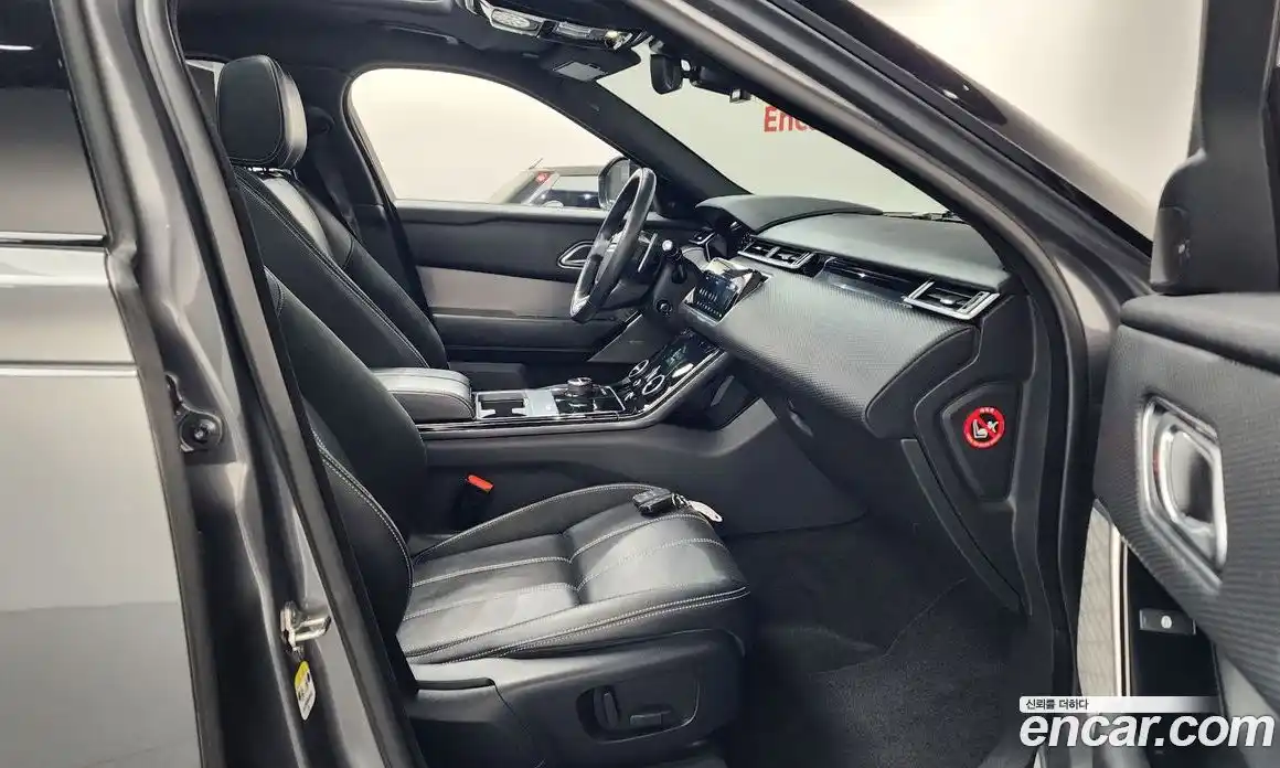 Land Rover Range-Rover Velar 2018 2.0 гидро в Москве № 166415, фото 11
