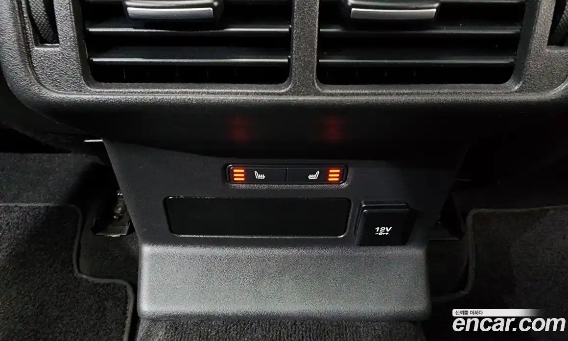 Land Rover Range-Rover Velar 2018 2.0 гидро в Москве № 166415, фото 19