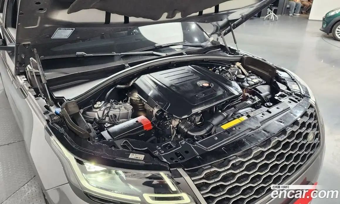 Land Rover Range-Rover Velar 2018 2.0 гидро в Москве № 166415, фото 6