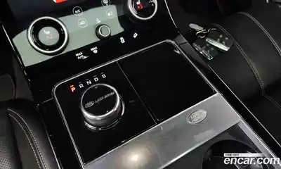 Land Rover Range-Rover Velar 2018 2.0 гидро в Москве № 166415, миниатюра 9