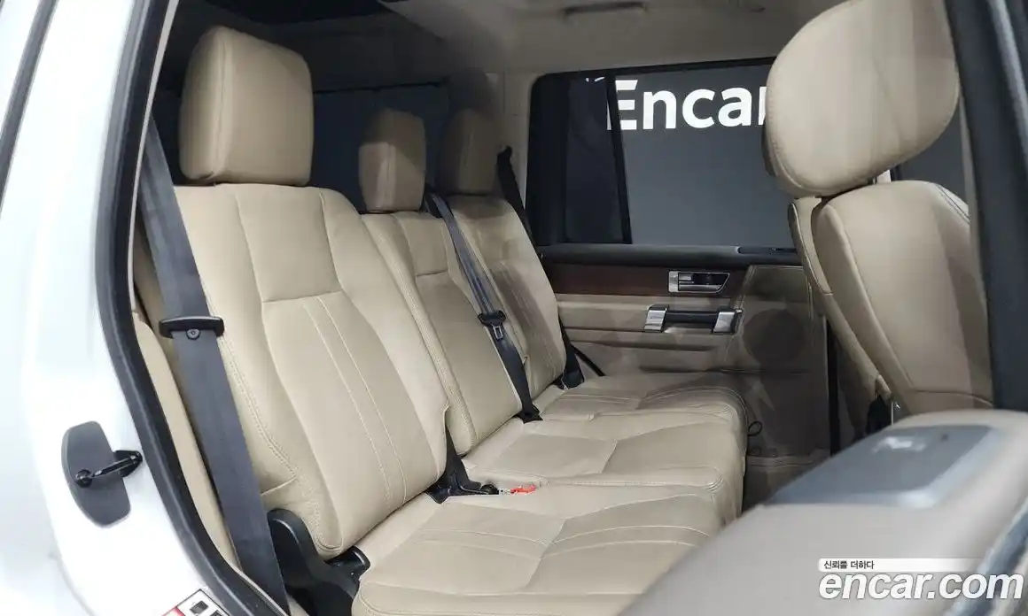 Land Rover Discovery 2016 3.0 гидро в Москве № 166635, фото 12