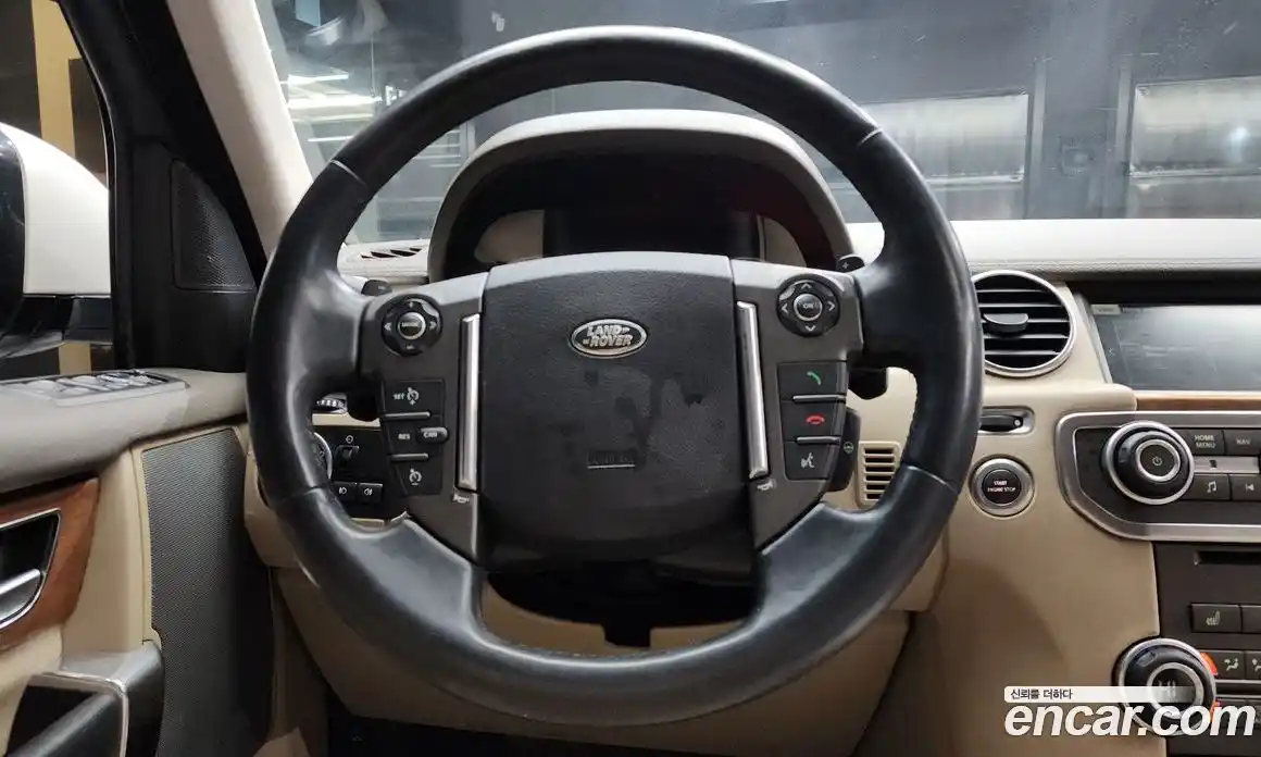Land Rover Discovery 2016 3.0 гидро в Москве № 166635, фото 13