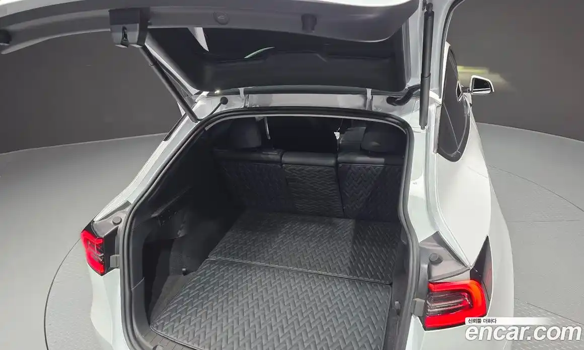 Tesla Model Y 2024 0.2 гидро в Москве № 167533, фото 20