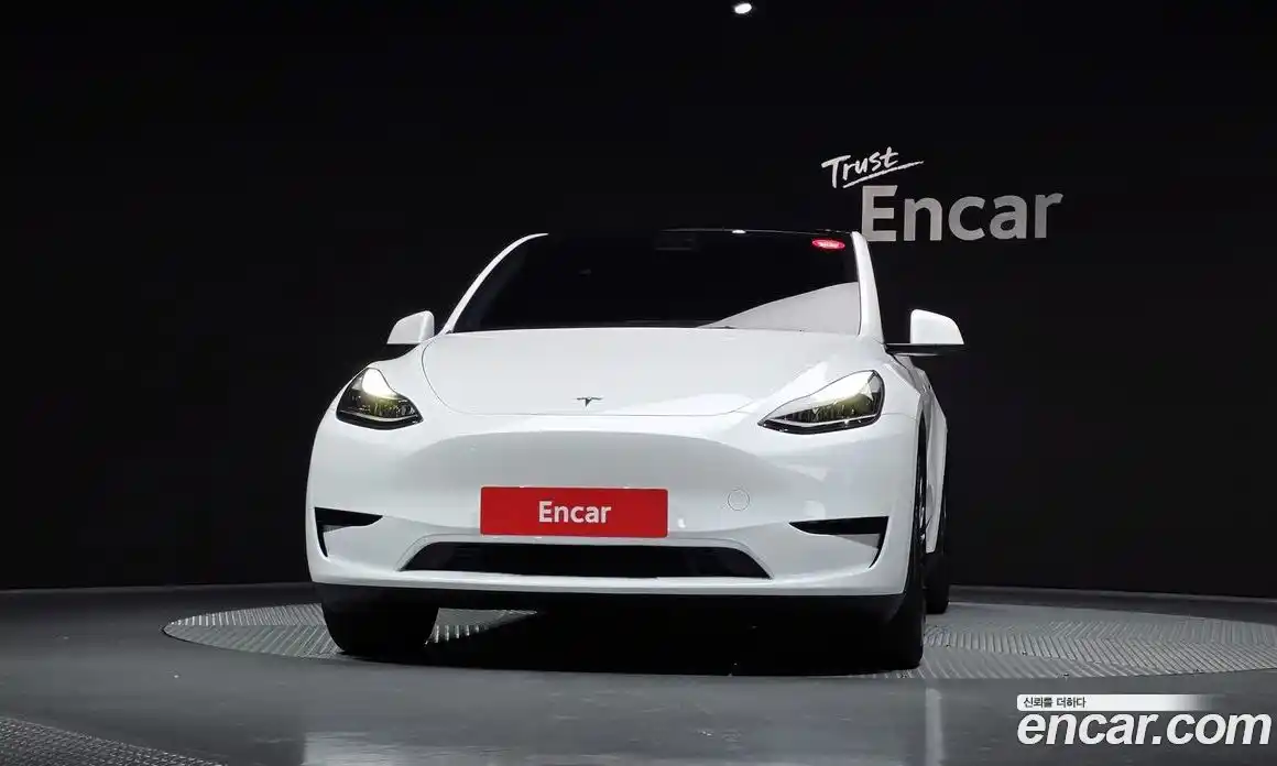 Tesla Model Y 2024 0.2 гидро в Москве № 167533, фото 3