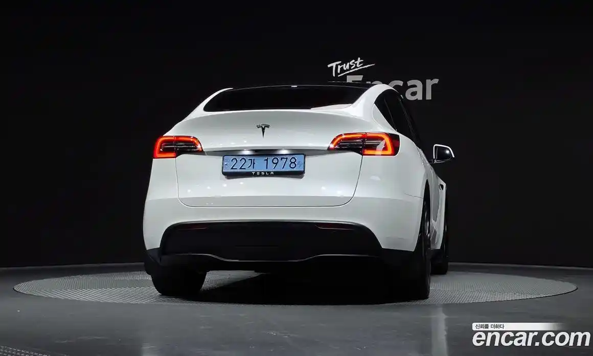 Tesla Model Y 2024 0.2 гидро в Москве № 167533, фото 4