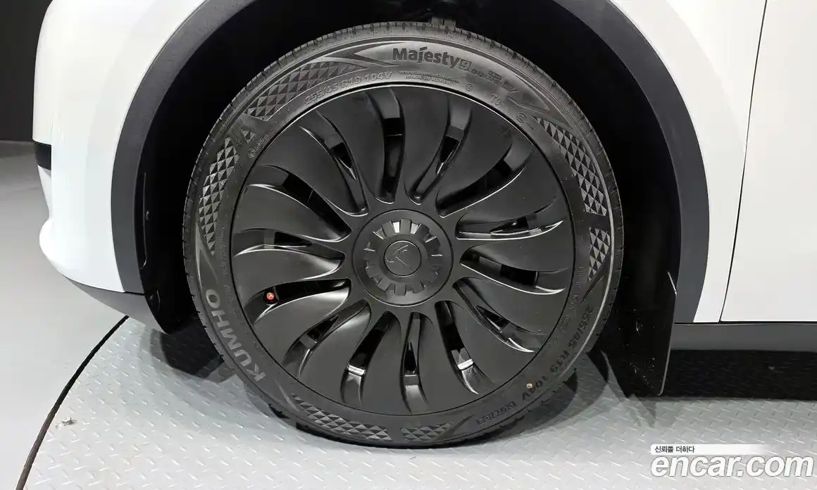 Tesla Model Y 2024 0.2 гидро в Москве № 167533, фото 5