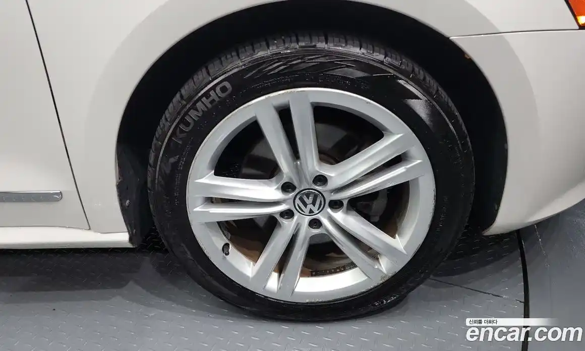 Volkswagen Passat 2014 2.0 гидро в Москве № 169086, фото 5