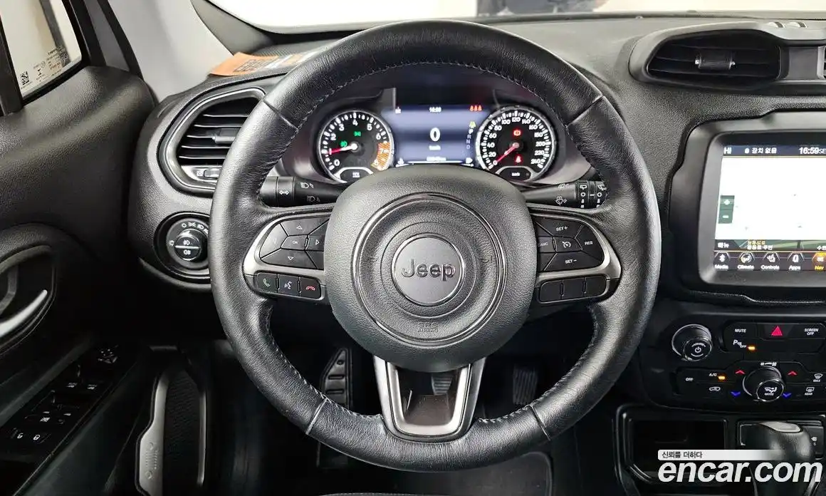Jeep Renegade 2019 2.4 гидро в Москве № 169661, фото 13