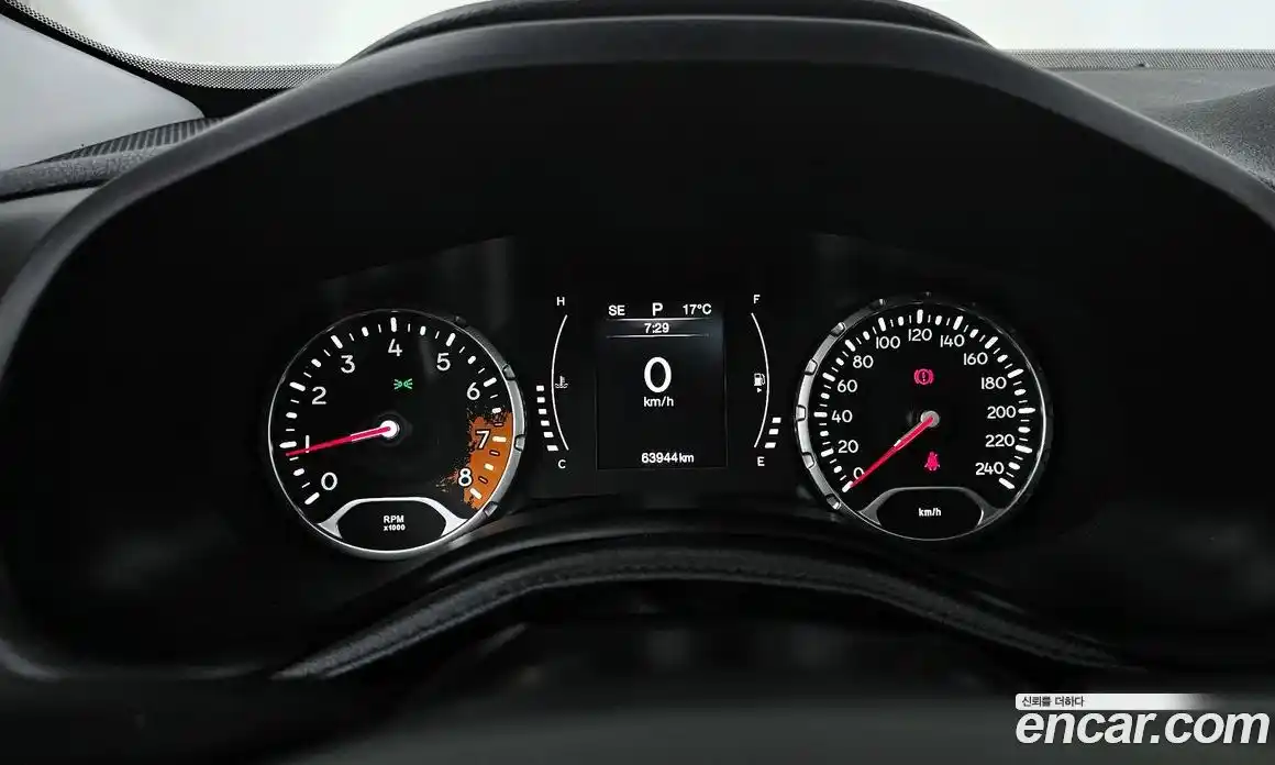 Jeep Renegade 2016 2.4 гидро в Москве № 169691, фото 8
