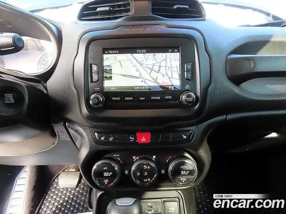 Jeep Renegade 2017 2.0 гидро в Москве № 170085, фото 12