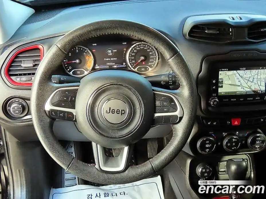 Jeep Renegade 2017 2.0 гидро в Москве № 170085, фото 8