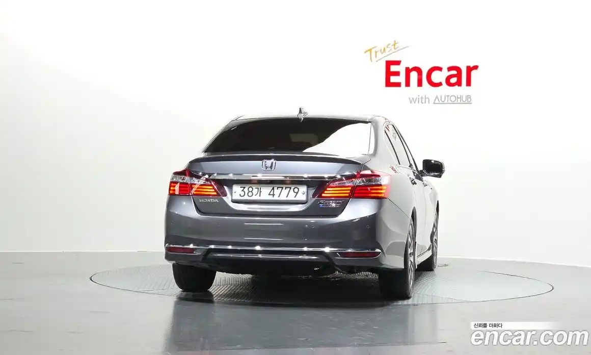 Honda Accord 2017 2.0 гидро в Москве № 170692, фото 4