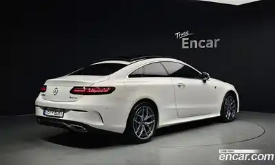 Mercedes-Benz E-Class 2022 2.0 гидро в Москве № 173483, миниатюра 2