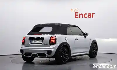 Mini Cooper Convertible 2021 2.0 гидро в Москве № 180403, миниатюра 2
