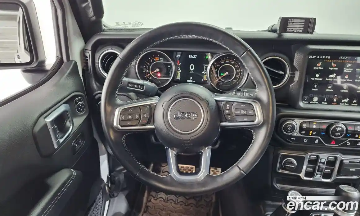 Jeep Wrangler 2023 2.0 гидро в Москве № 182583, фото 13