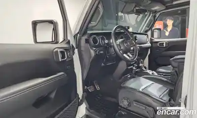 Jeep Wrangler 2023 2.0 гидро в Москве № 182583, миниатюра 10