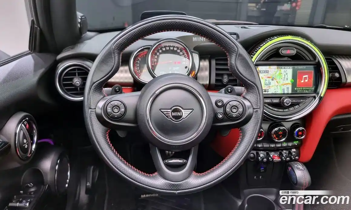 Mini Cooper Convertible 2019 2.0 гидро в Москве № 190086, фото 13