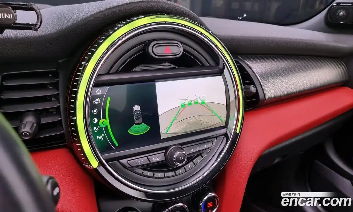 Mini Cooper Convertible 2019 2.0 гидро в Москве № 190086, фото 15