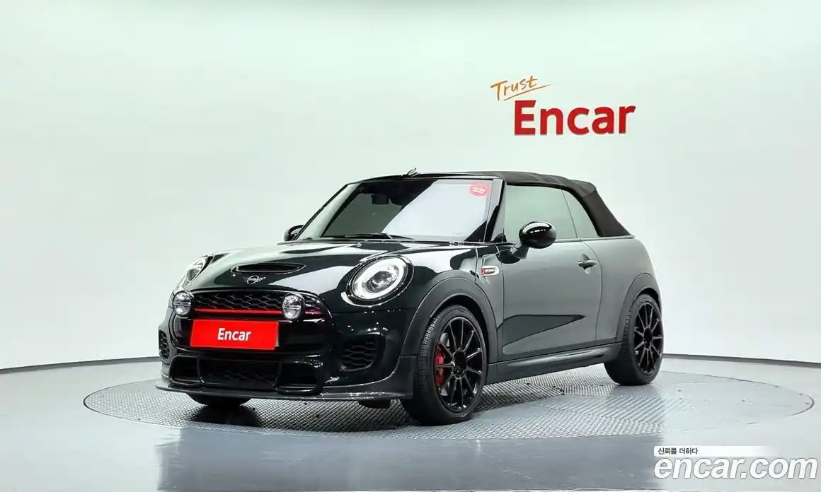 Mini Cooper Convertible 2019 2.0 гидро в Москве № 190086, фото 20