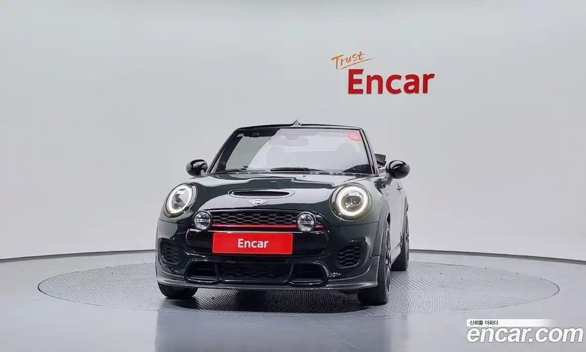 Mini Cooper Convertible 2019 2.0 гидро в Москве № 190086, фото 3