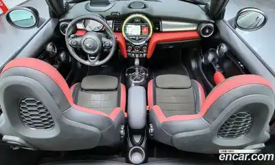 Mini Cooper Convertible 2019 2.0 гидро в Москве № 190086, миниатюра 7
