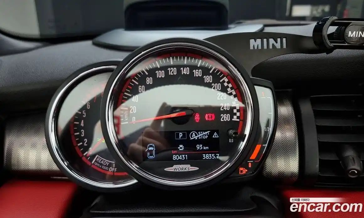 Mini Cooper Convertible 2019 2.0 гидро в Москве № 190086, фото 8