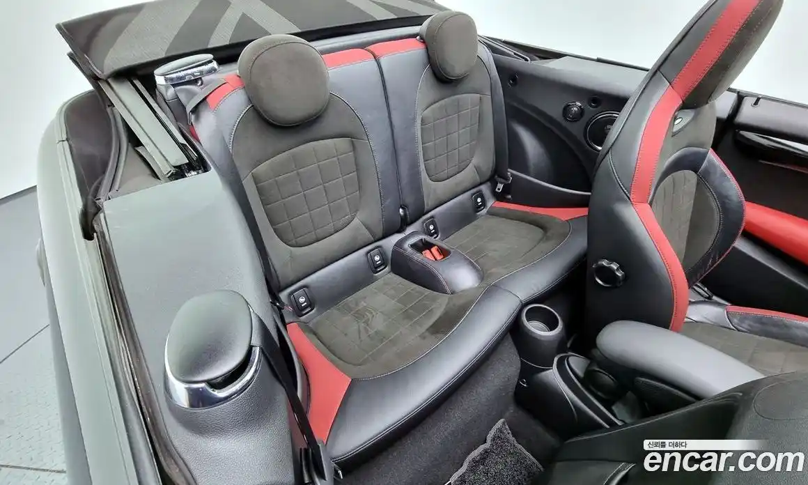 Mini Cooper Convertible 2019 2.0 гидро в Москве № 190086, фото 10