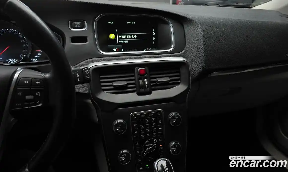 Volvo V40 2016 2.0 гидро в Москве № 195111, фото 15