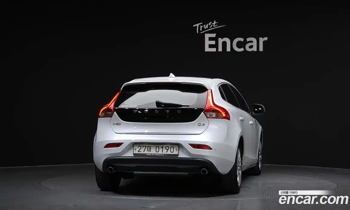 Volvo V40 2016 2.0 гидро в Москве № 195111, фото 4