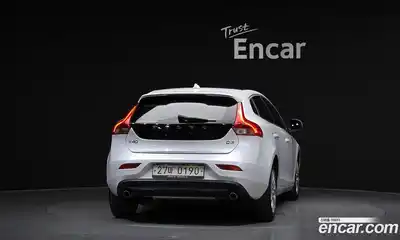 Volvo V40 2016 2.0 гидро в Москве № 195111, миниатюра 4