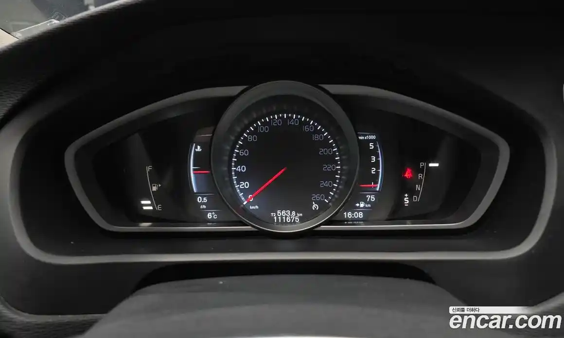 Volvo V40 2016 2.0 гидро в Москве № 195111, фото 8