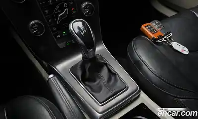 Volvo V40 2016 2.0 гидро в Москве № 195111, миниатюра 9