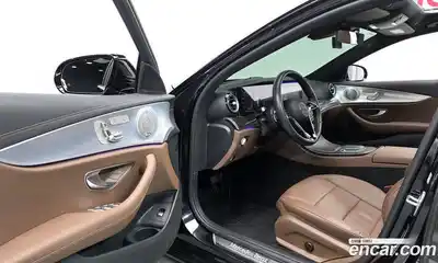 Mercedes-Benz E-Class 2021 2.0 гидро, миниатюра 11