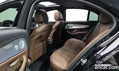 Mercedes-Benz E-Class 2021 2.0 гидро, миниатюра 12