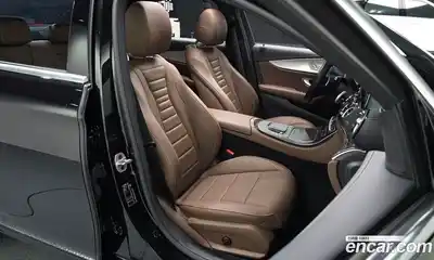 Mercedes-Benz E-Class 2021 2.0 гидро, миниатюра 10