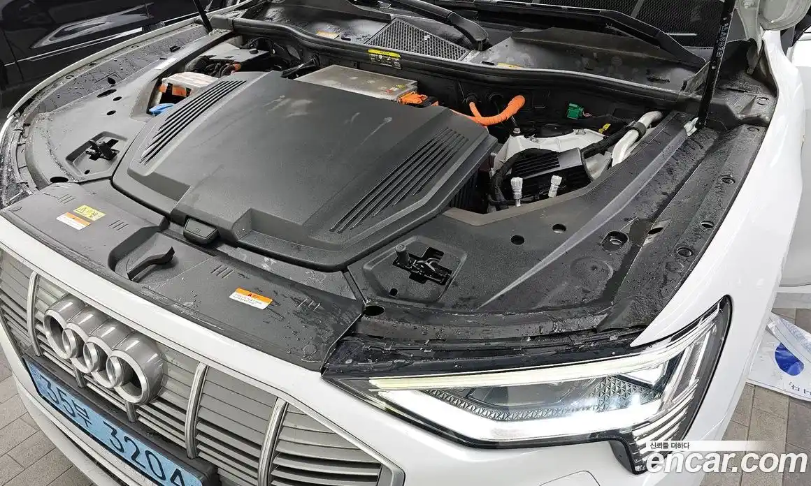 Audi e-tron 2021 0.2 гидро в Москве № 196330, фото 6