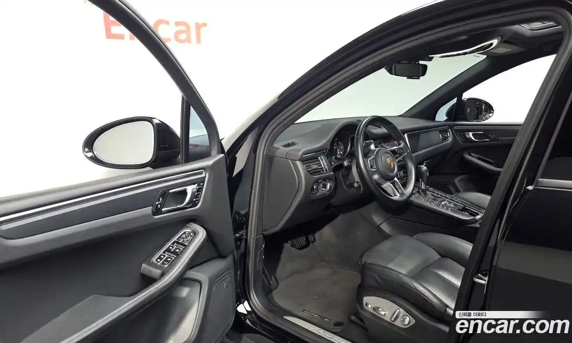 Porsche Macan 2019 2.0 гидро в Москве № 197477, фото 11