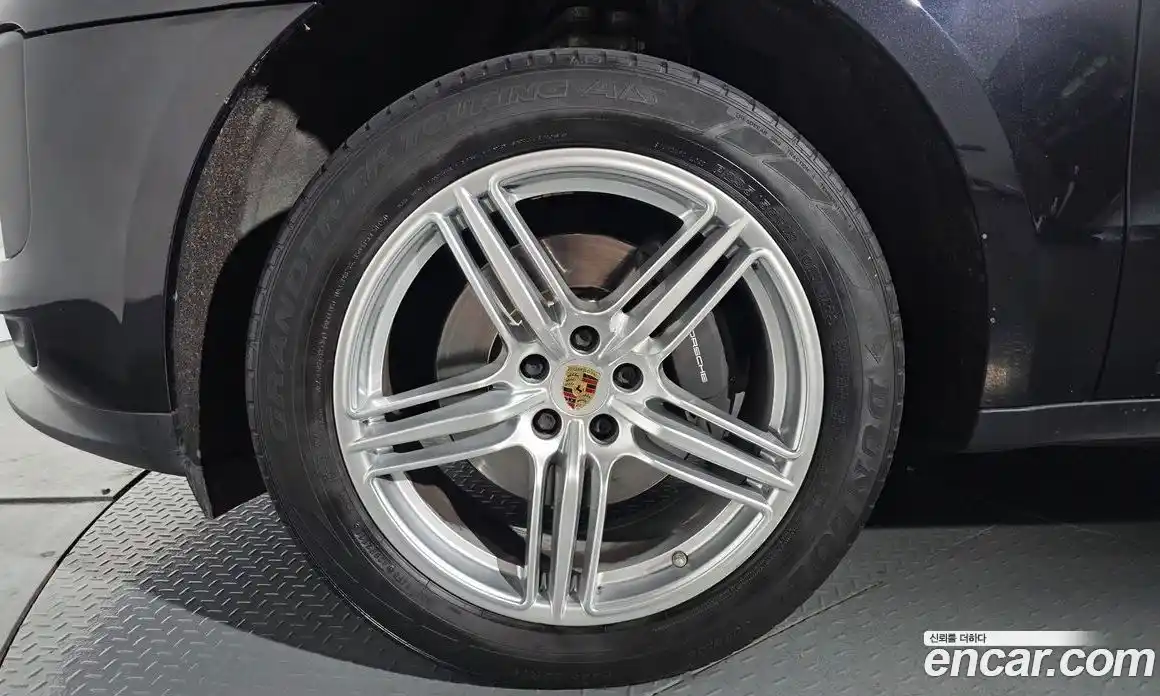 Porsche Macan 2019 2.0 гидро в Москве № 197477, фото 4