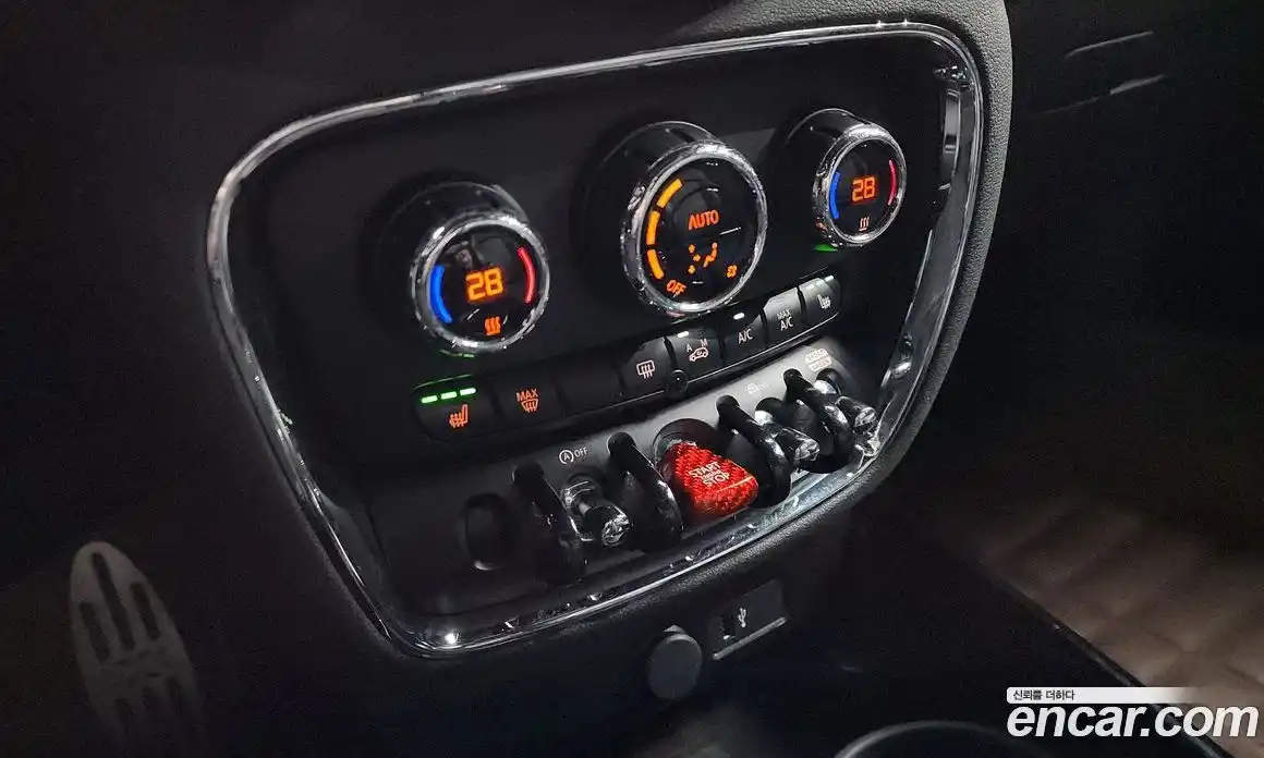 Mini Clubman 2018 1.5 гидро в Москве № 198512, фото 17