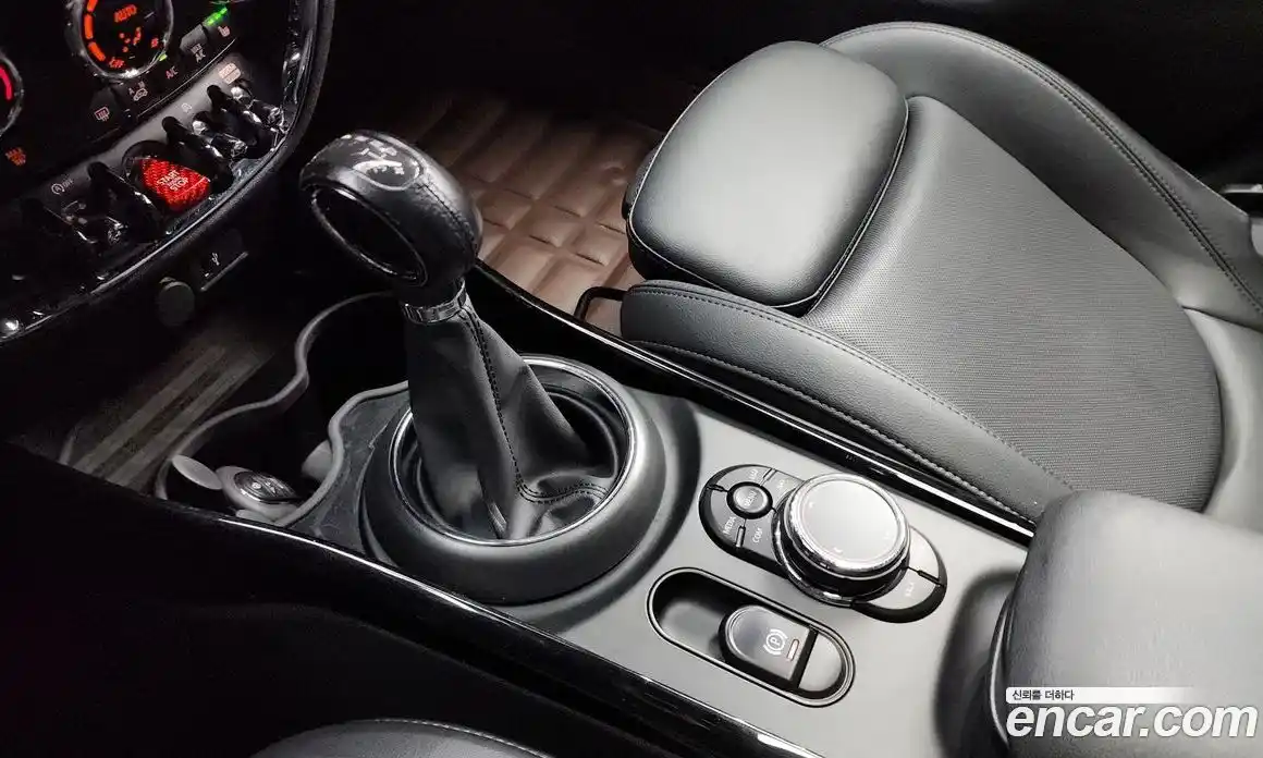 Mini Clubman 2018 1.5 гидро в Москве № 198512, фото 9