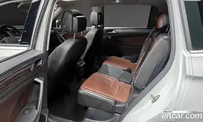 Volkswagen Tiguan 2023 2.0 гидро в Москве № 198928, миниатюра 12