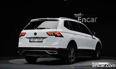 Volkswagen Tiguan 2023 2.0 гидро в Москве № 198928, миниатюра 2