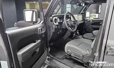 Jeep Wrangler 2024 2.0 гидро в Москве № 199429, миниатюра 11