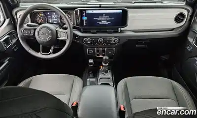 Jeep Wrangler 2024 2.0 гидро в Москве № 199429, миниатюра 7