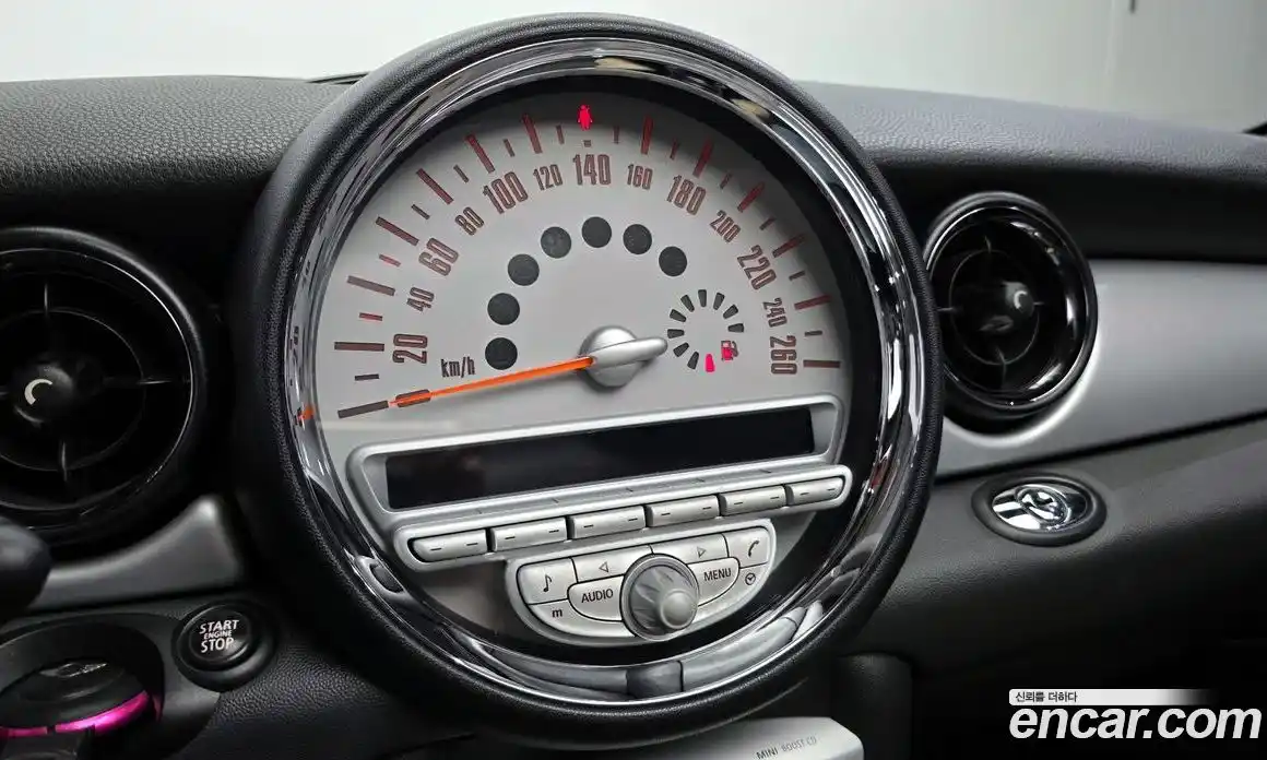 Mini Cooper Convertible 2010 1.6 гидро в Москве № 200041, фото 14