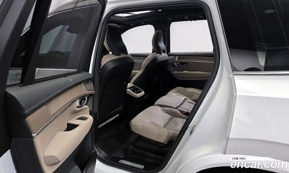 Volvo XC90 2025 2.0 гидро в Москве № 212775, фото 11